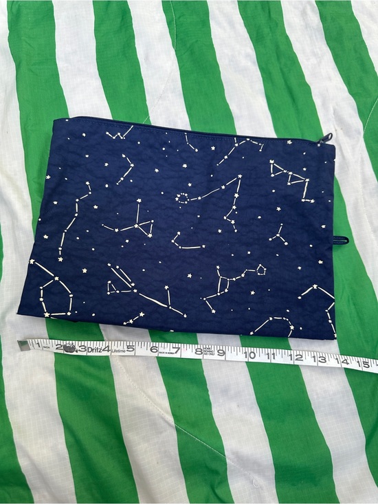 BAGGU Handbags - BAGGU large go pouch in constellation print